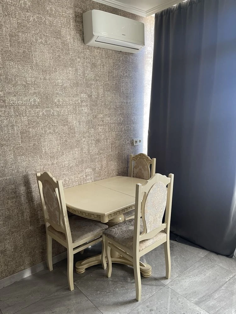 3к квартира в 34 Перлині