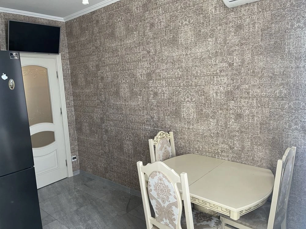3к квартира в 34 Перлині