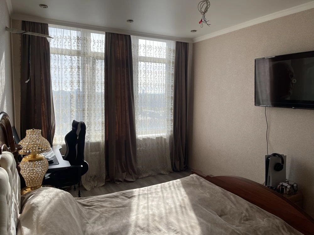 3к квартира в 34 Перлині