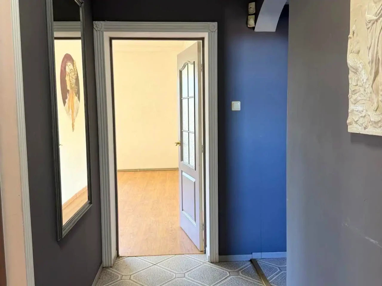 Продаж квартири 3-кімн. 88 м² 5/5 пов.