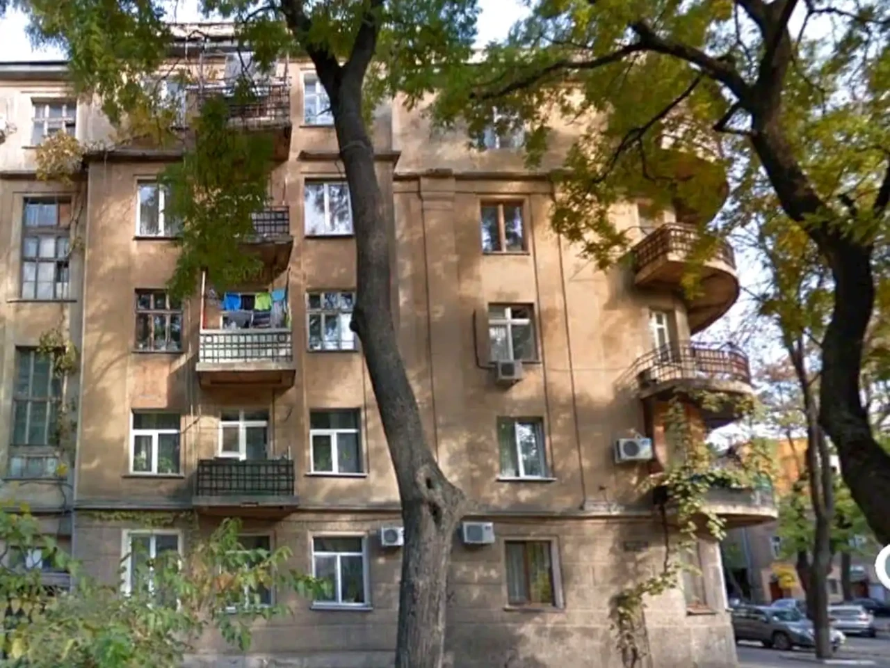Продаж квартири 3-кімн. 88 м² 5/5 пов.