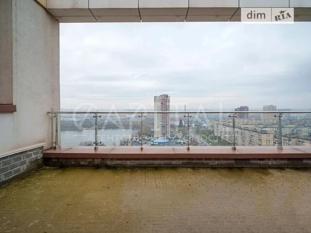 Sale of 3-room apartment 234 sq. m on Obolonskyi street, PR-T district