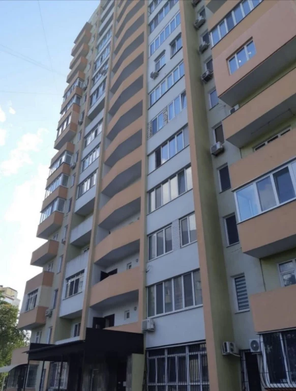 2х  комн. в 3 х комн. квартиру  70 кв..м  в центре . СРОЧНО