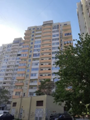 2х  комн. в 3 х комн. квартиру  70 кв..м  в центре . СРОЧНО