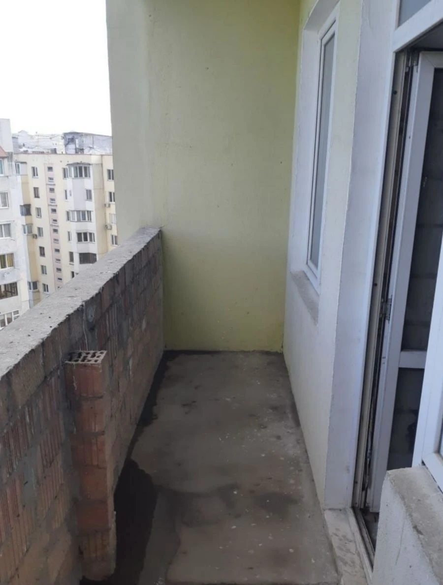 2х  комн. в 3 х комн. квартиру  70 кв..м  в центре . СРОЧНО