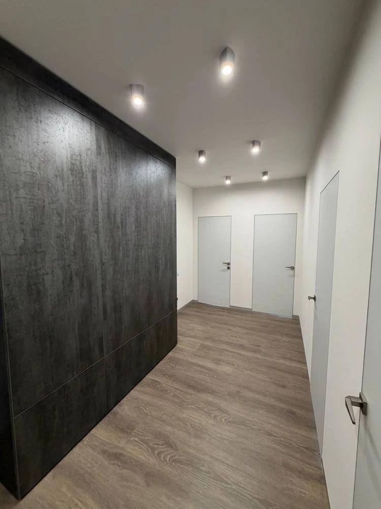 Продам квартиру Кадор 35 Жемчужина Литературная 95 метров тр
