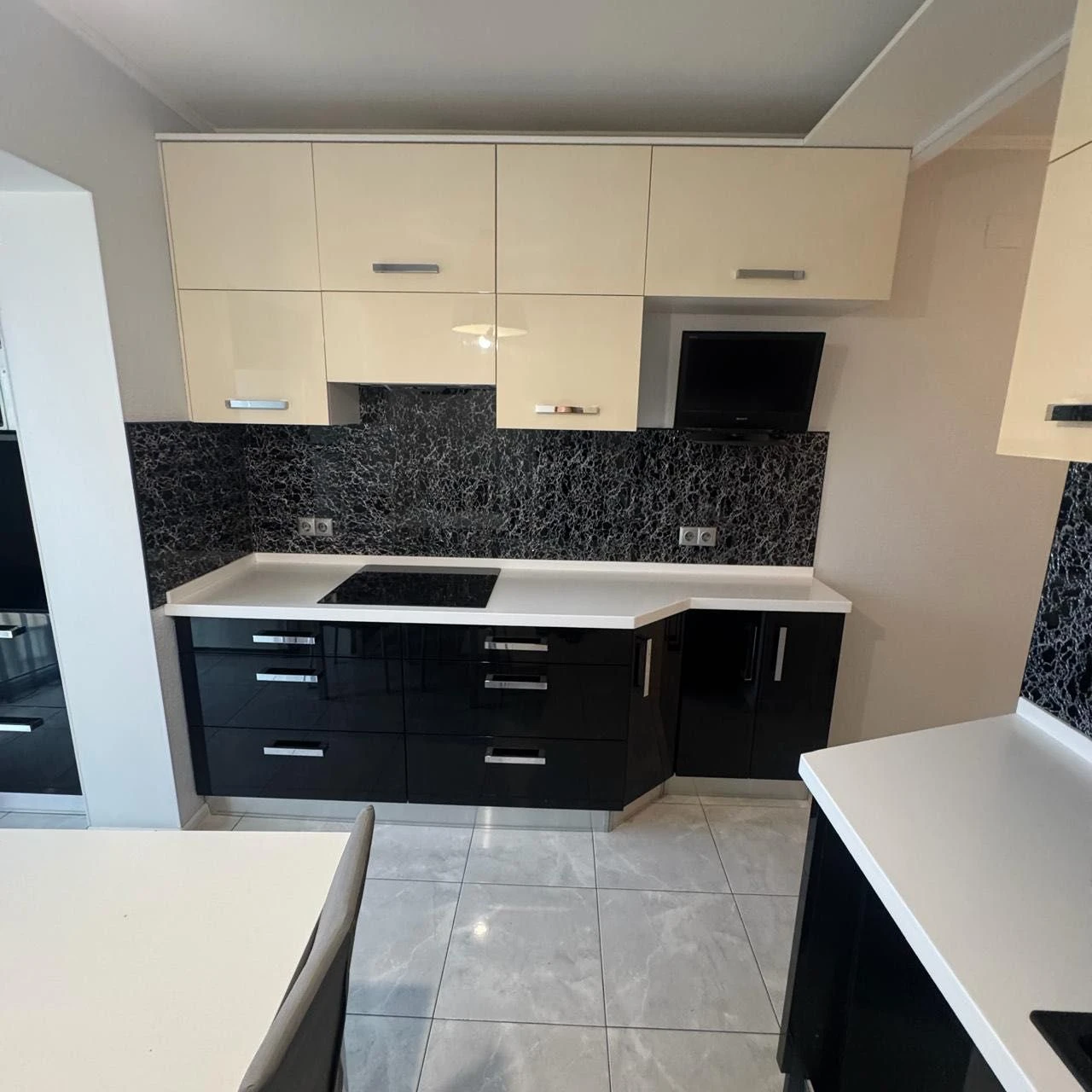 Продам 2-комн квартиру евродвушка сотовый проект 60 м.кв.