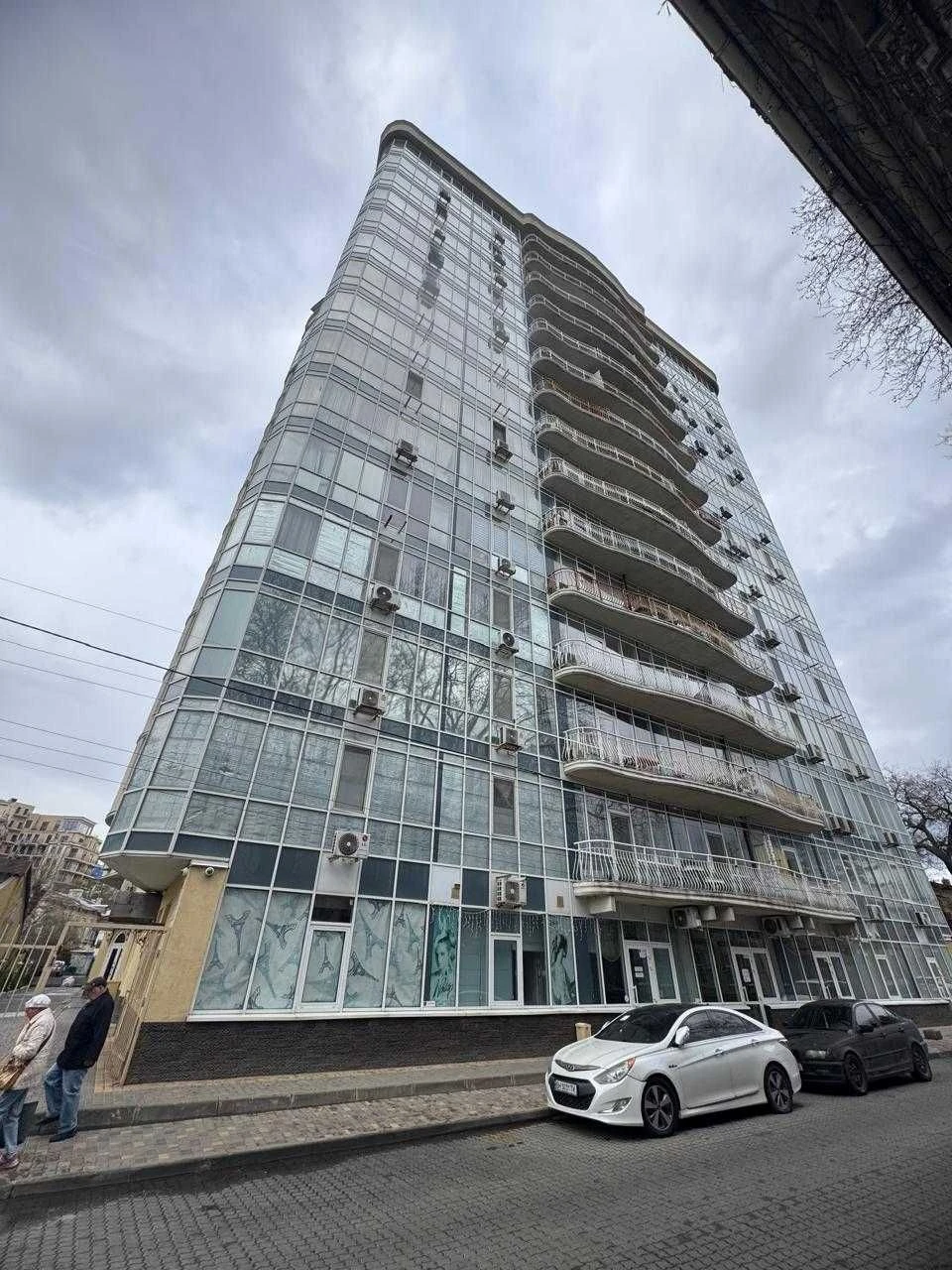 Продам 2-х комнатную, стильную квартиру у моря в ЖК Париж