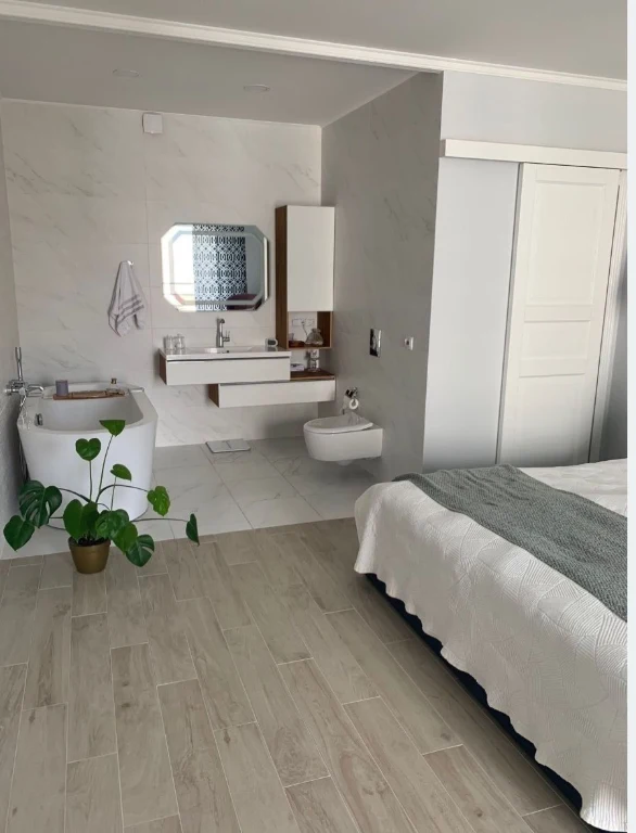 2 х комн. квартира  60 м.кв. , теплый пол .  Дизайн интерьер