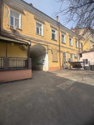 Продам 2-х комн. квартиру в Центре Одессы