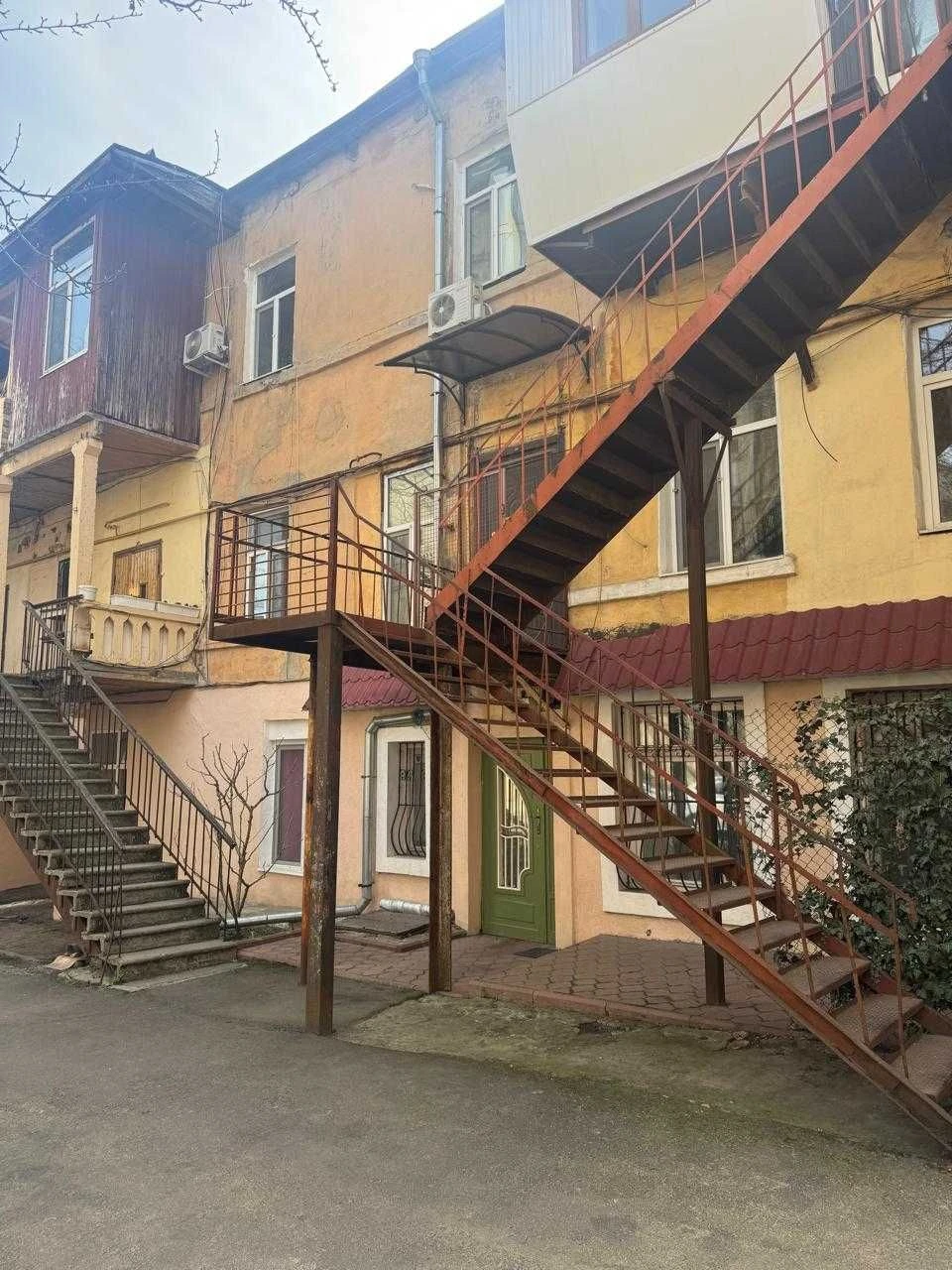 Продам 2-х комн. квартиру в Центре Одессы