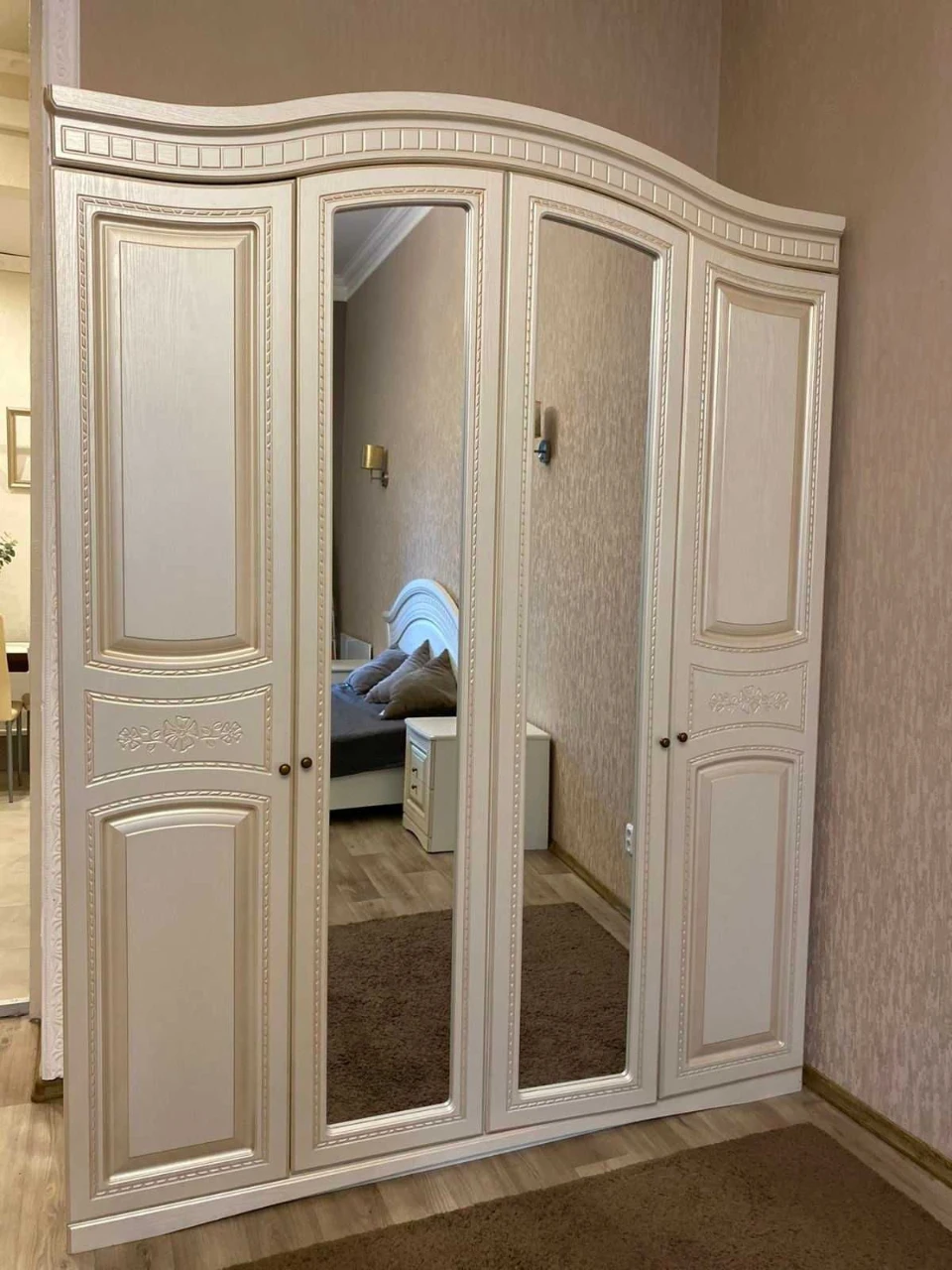 Продам большую 1 квартиру Центр Успеская отхозяина