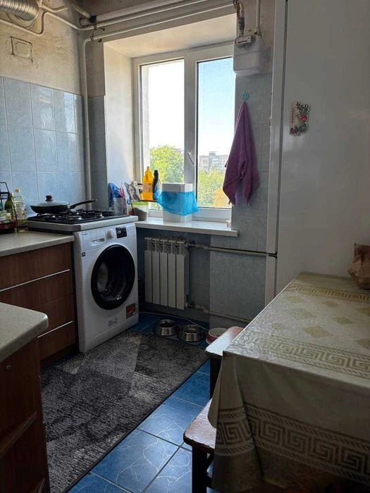 Продаж 2 кімн. квартири р-н ЖД