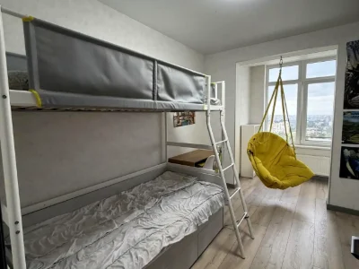 Оренда квартири 3-кімн. 71.8 м² 25/25 пов.