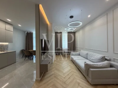 Эксклюзивно продам, лучшая планировка, 2 к.кв.,76 м.кв.(экв.