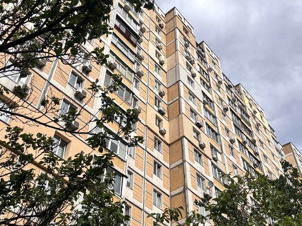 Apartment. Kyiv, Petra Hryhorenka Avenue.