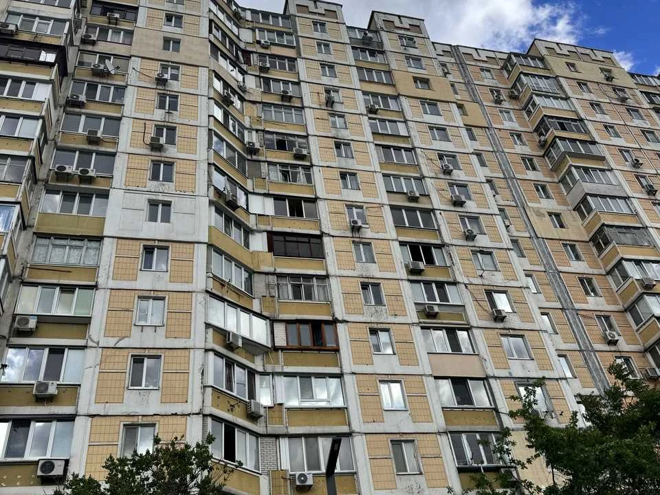 Apartment. Kyiv, Petra Hryhorenka Avenue.