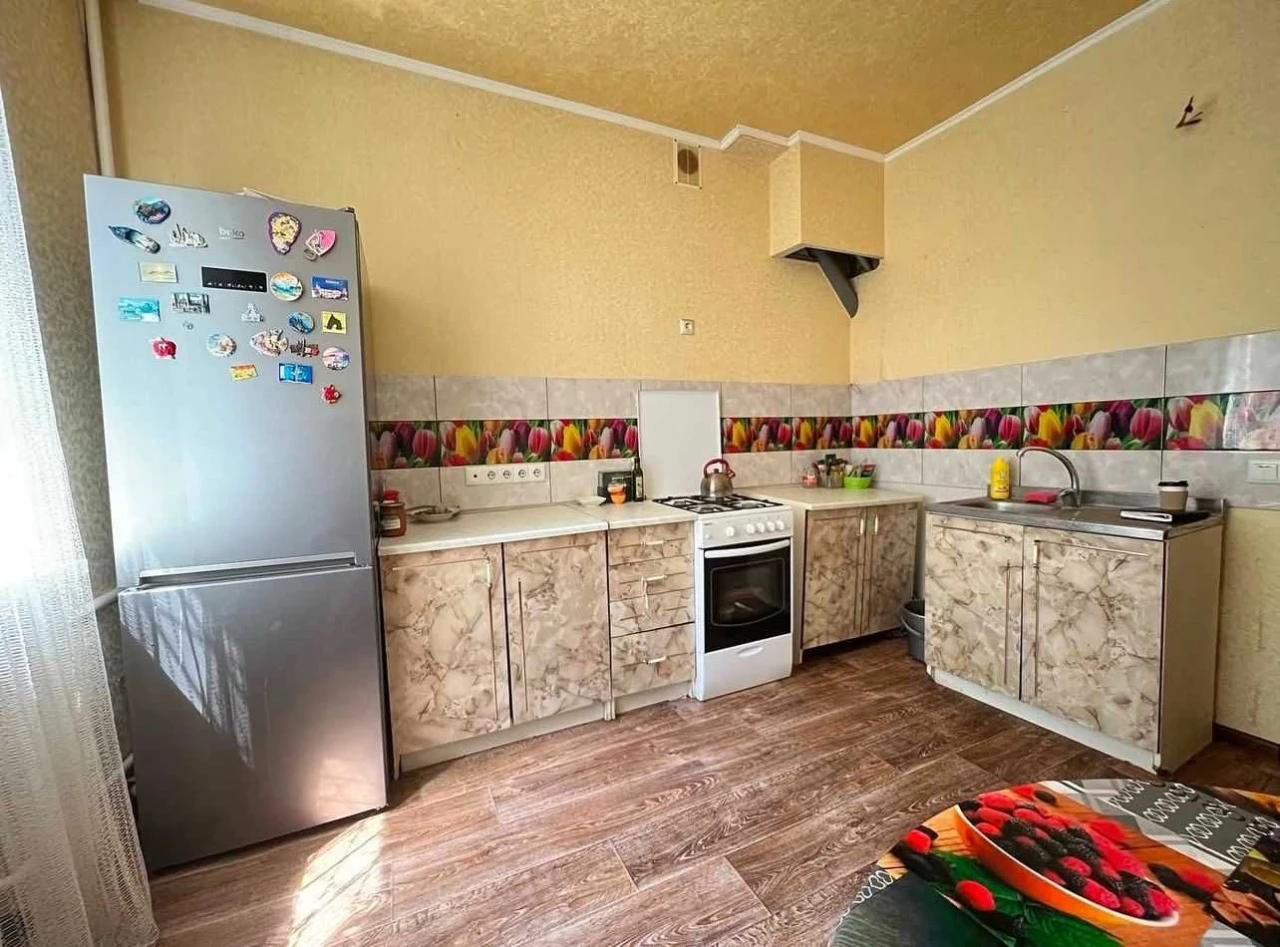 Продам 3 кв. , П.Поле (23 августа) NDF