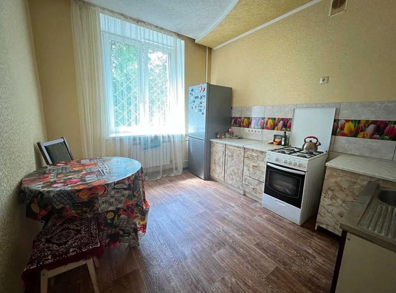 Продам 3 кв. , П.Поле (23 августа) NDF