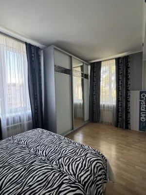 Продаж стильної і комфортної 2к кв в Центрі, Сталеварів