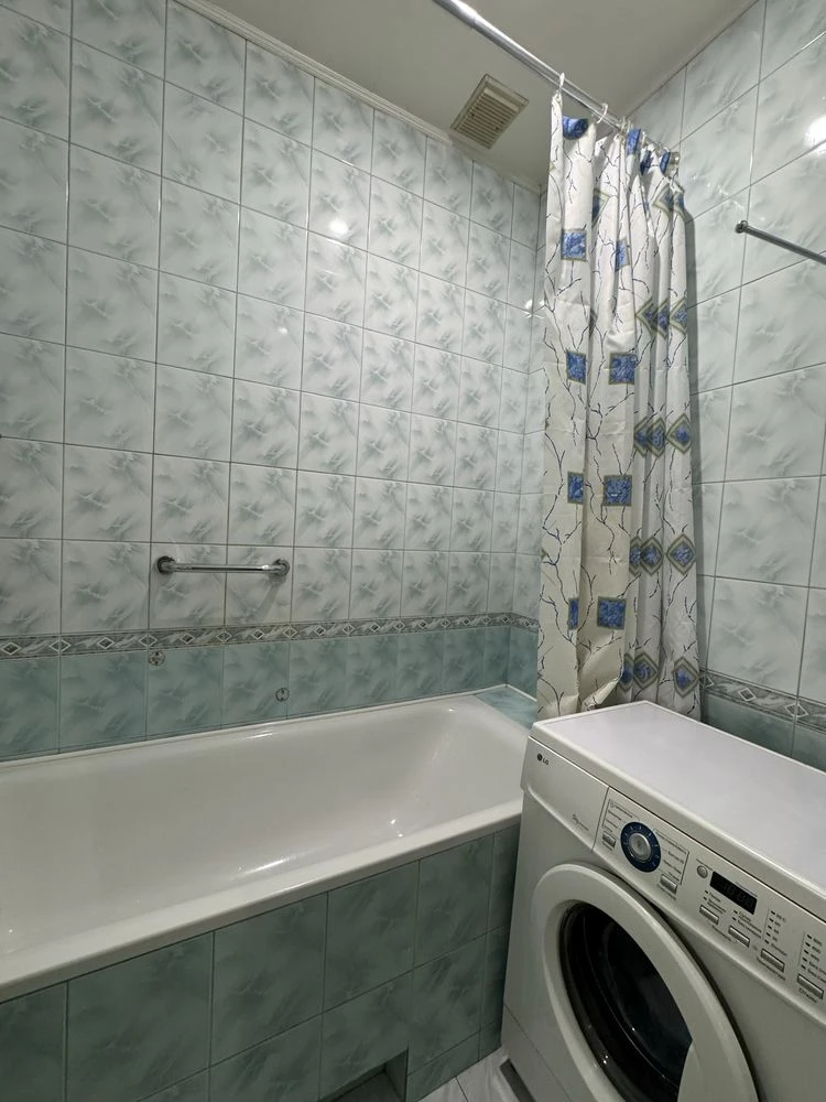 Продаж стильної і комфортної 2к кв в Центрі, Сталеварів