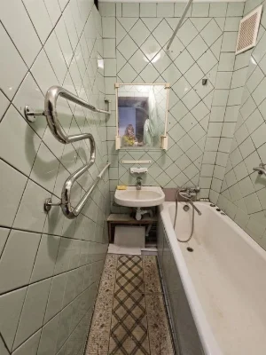 Favorable 2K | 63 m² | 3rd floor | metro nearby | isRenovation L