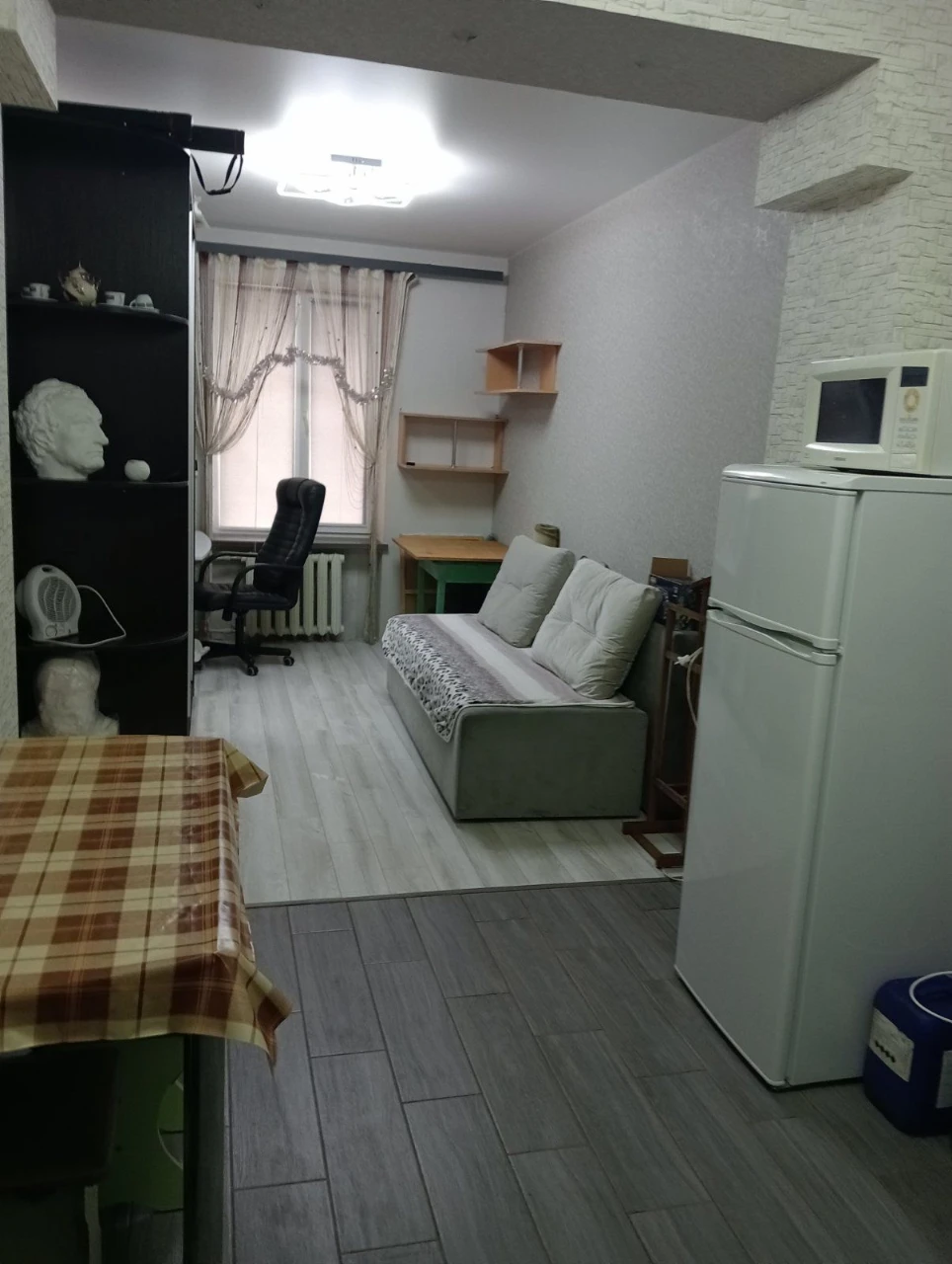Продам гостинку 23.3 м2