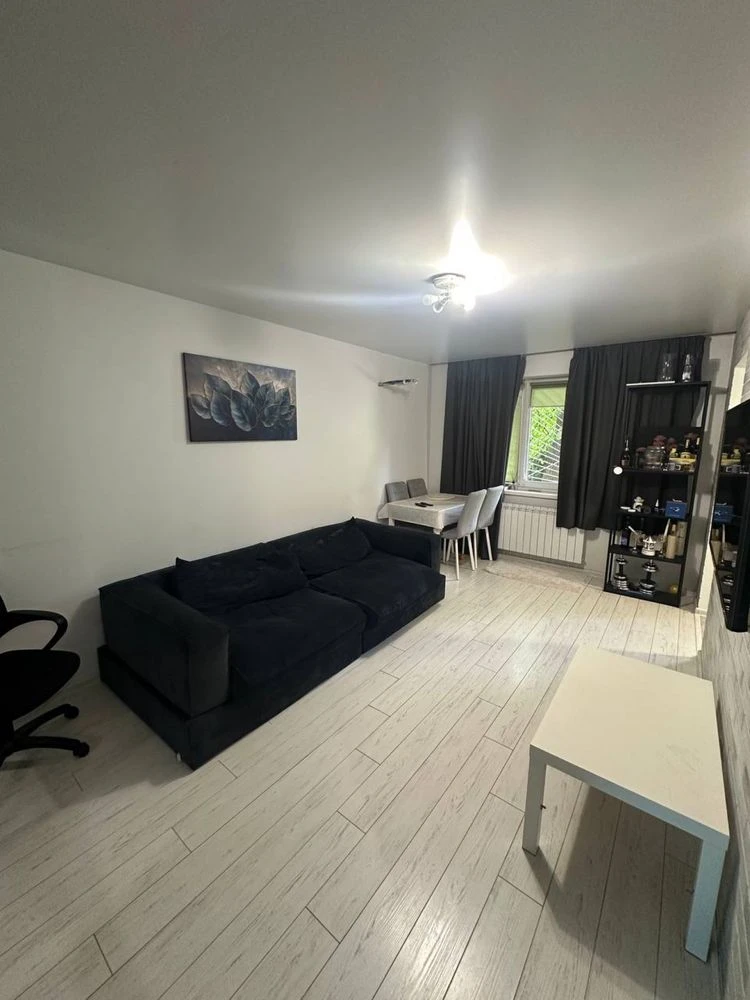 Продам 2х квартиру метро Академика Барабашова Юбилейный 38Б