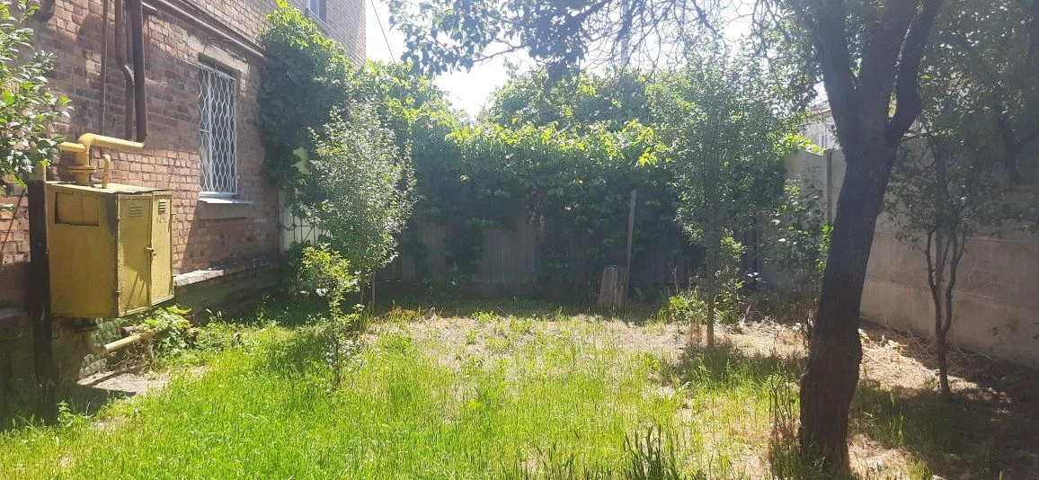 Продам свою 1 ком кв. Бавария. Под ремонт