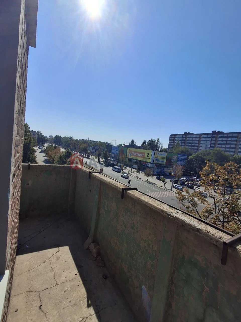 Продаж 2-х кімнатну квартиру.  Соборний 84. 4 поверх
