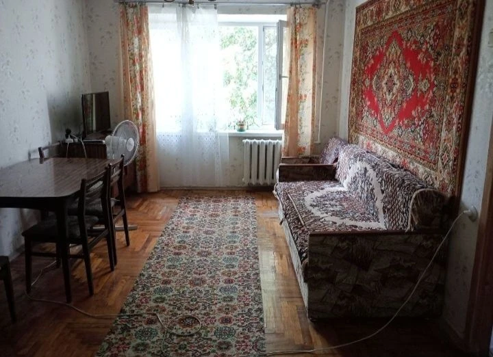 Продам 2х кімнатну квартиру в Космічному р-ні