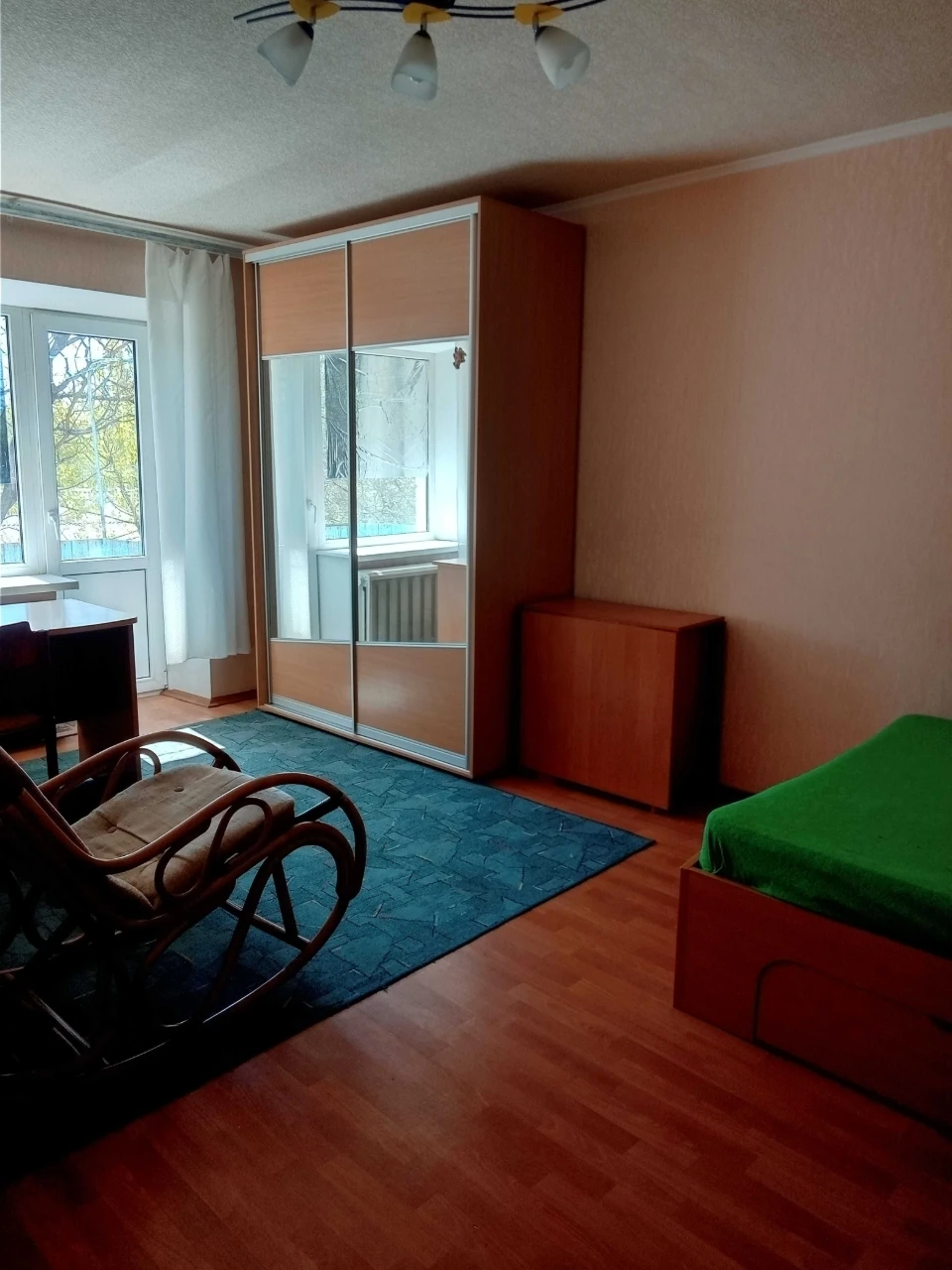 3-х кв. 74 м², 4 пов., розділ.кімн. ТЕРМIНОВО. ТОРГ. з мебля