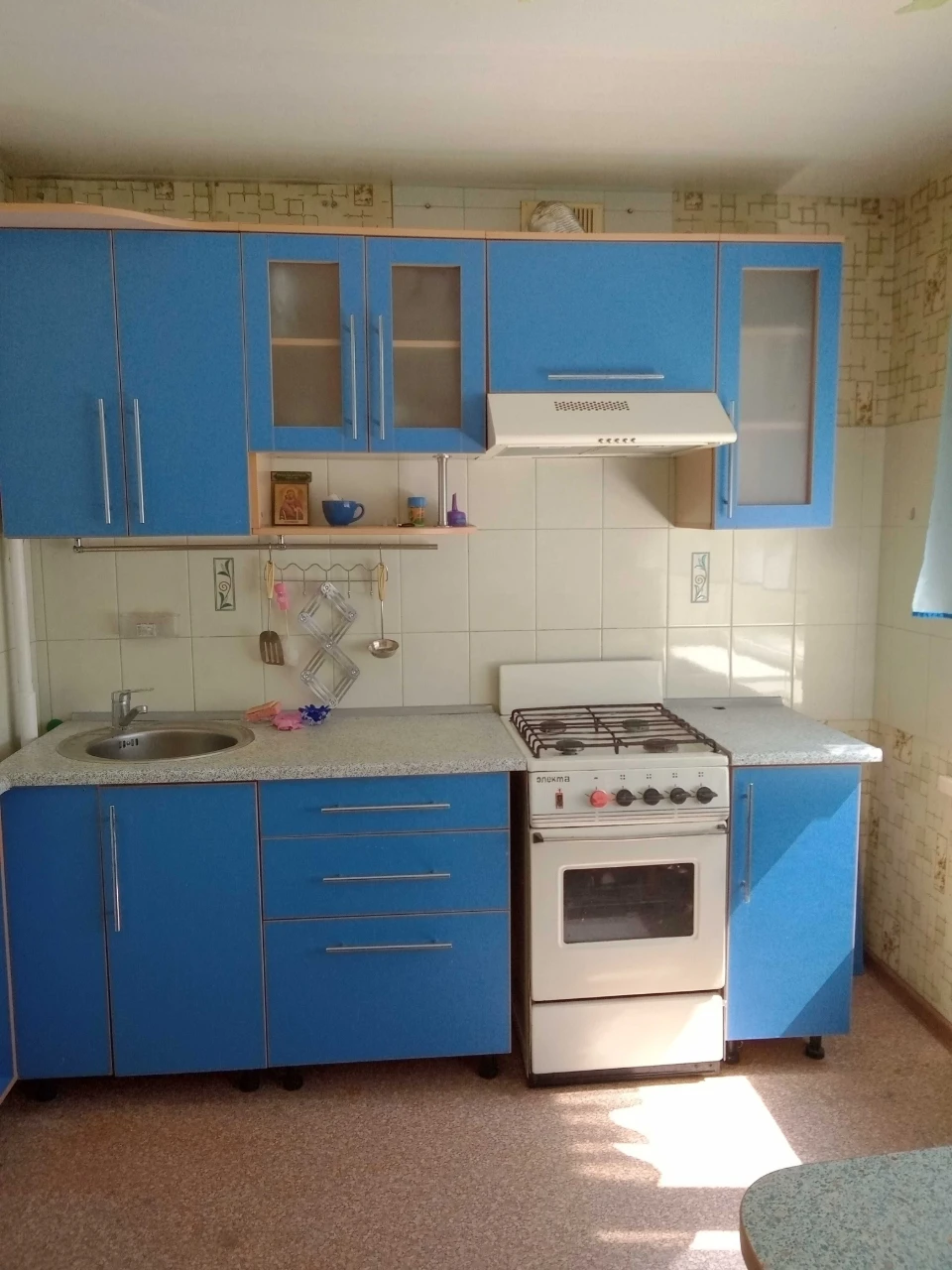 3-х кв. 74 м², 4 пов., розділ.кімн. ТЕРМIНОВО. ТОРГ. з мебля