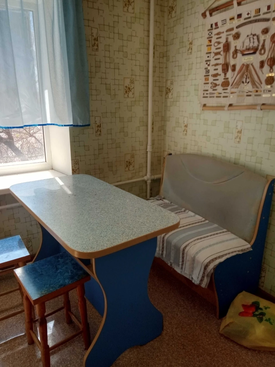 3-х кв. 74 м², 4 пов., розділ.кімн. ТЕРМIНОВО. ТОРГ. з мебля