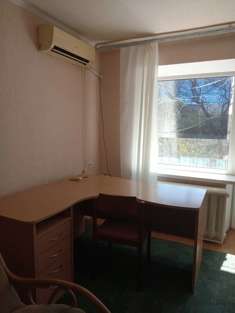 3-х кв. 74 м², 4 пов., розділ.кімн. ТЕРМIНОВО. ТОРГ. з мебля