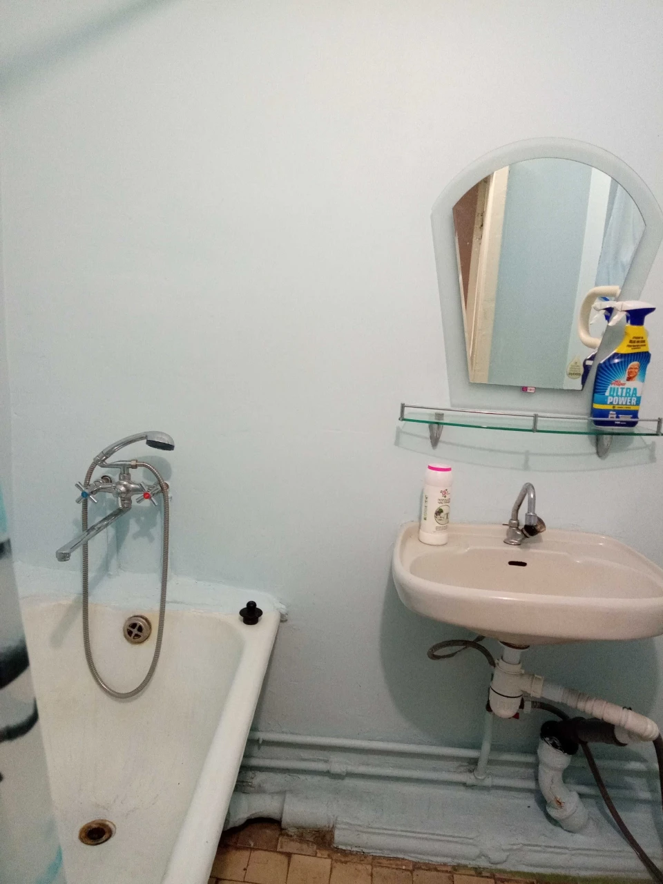 3-х кв. 74 м², 4 пов., розділ.кімн. ТЕРМIНОВО. ТОРГ. з мебля