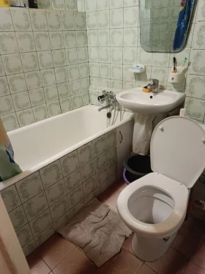 продам 1 ком, квартиру район малого рынка
