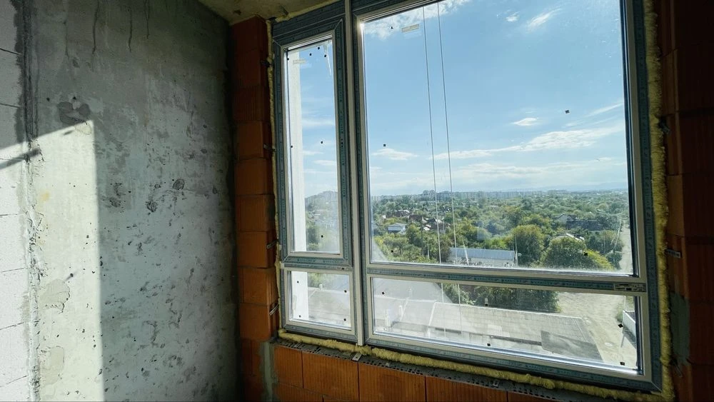Продаж двокімнатноі видової квартири на гори в ЖК Манхетин О