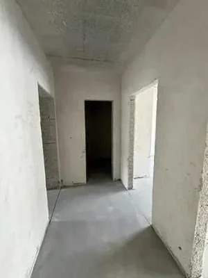 Здана 2кім.квартира поруч Парку