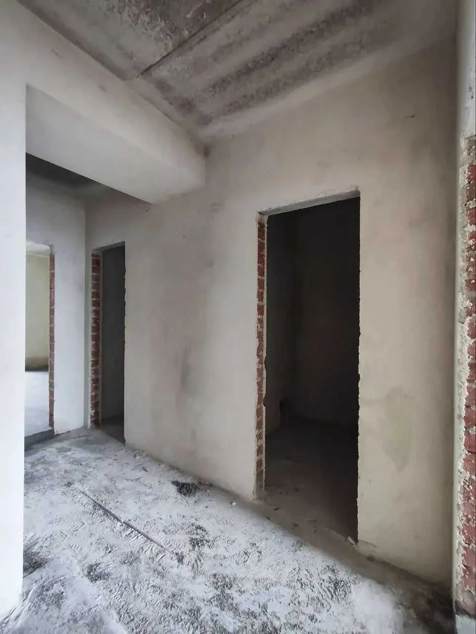 Здана 2кім.квартира поруч Парку