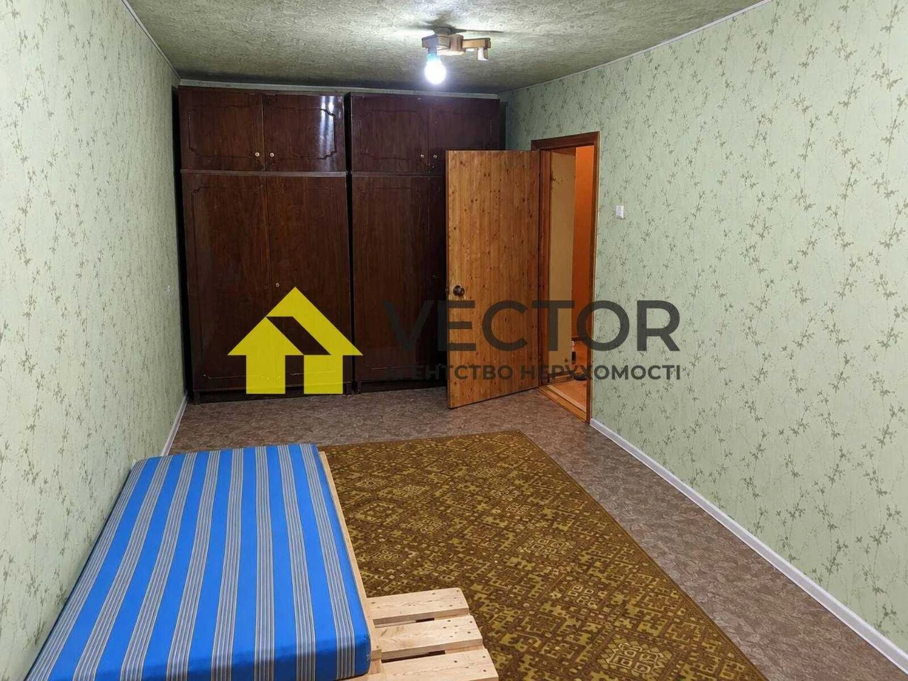 Продаж 2кімнатної квартири на Алмазному. Житловий стан 45м2