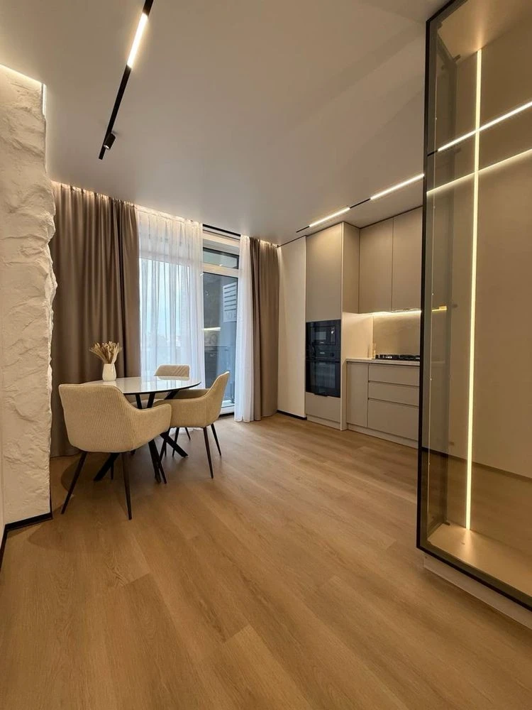 2-кімнатна квартира 57 м² у ЖК Light Home Центр міста
