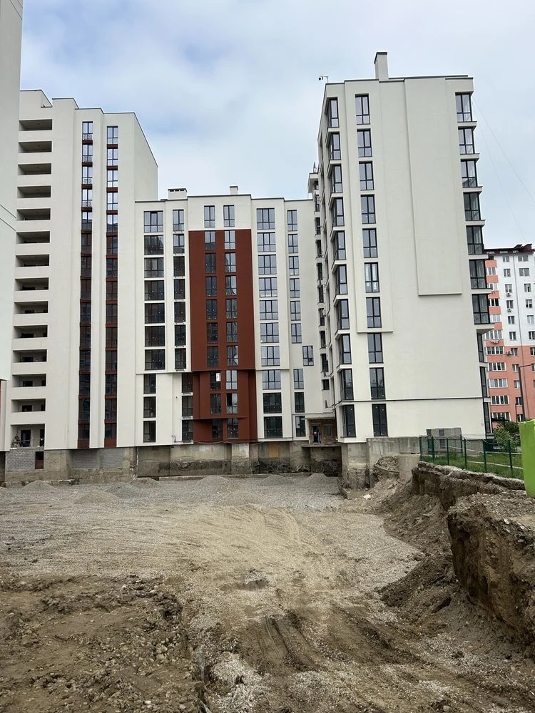 2 к в новобудові, можливо під держ програми