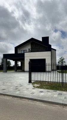 Будинок з 2 терасами — 170 м², 10 соток | Івано-Франківськ