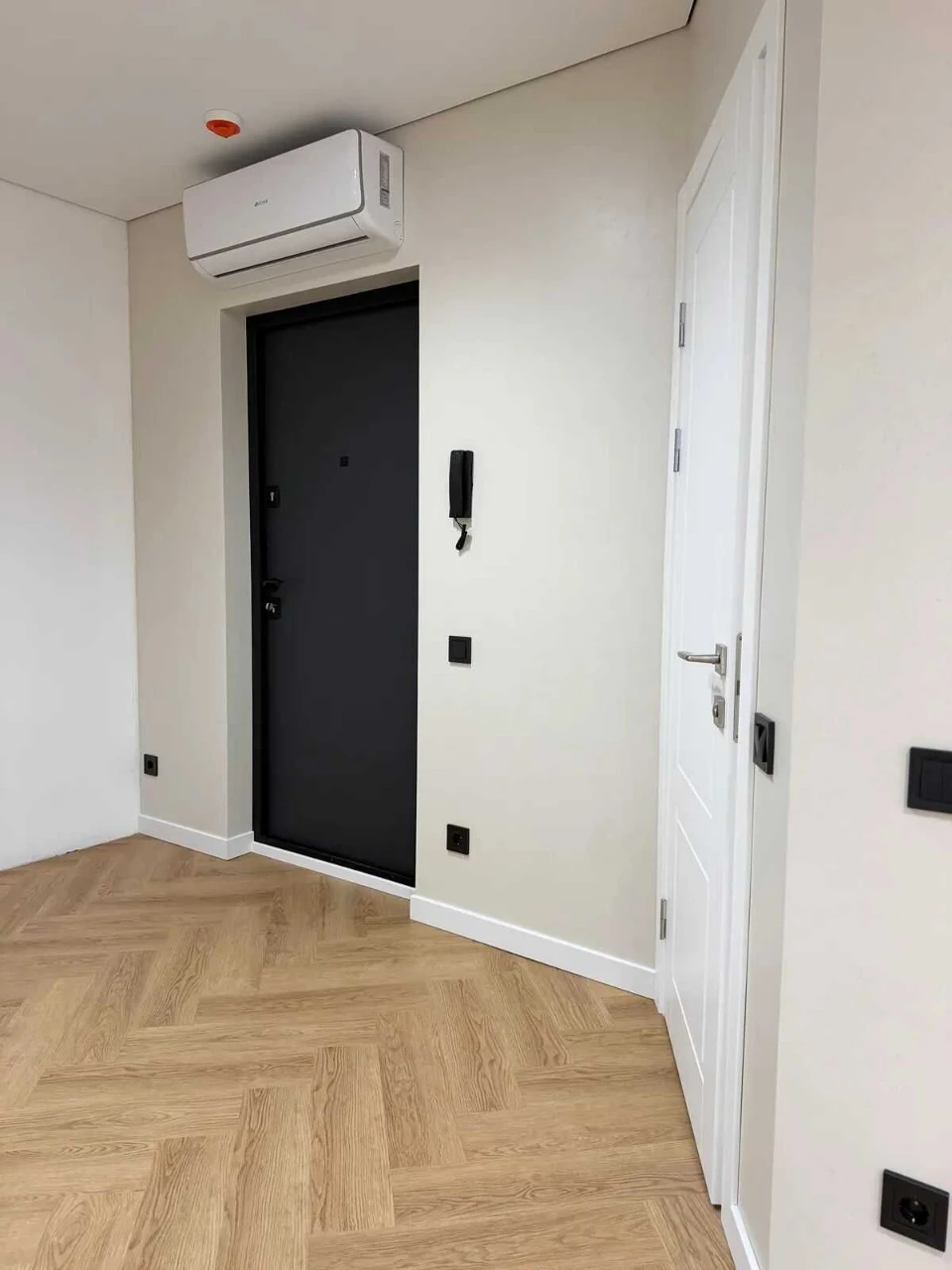 Продам 1к квартиру в ЖК Закритого типу Каскад