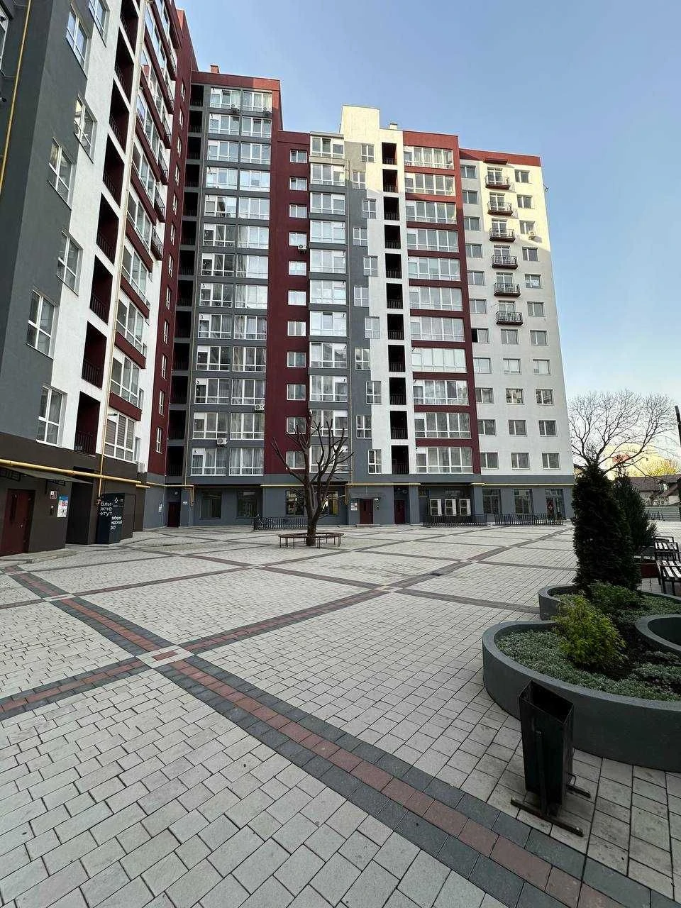 Однокімнатна квартира в центрі продаж ЖР Княгинин Галицька В