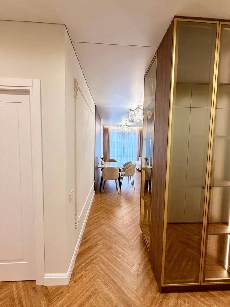 2-кімнатна квартира з дизайнерським ремонтом | ЖК Б4 | 72 м²