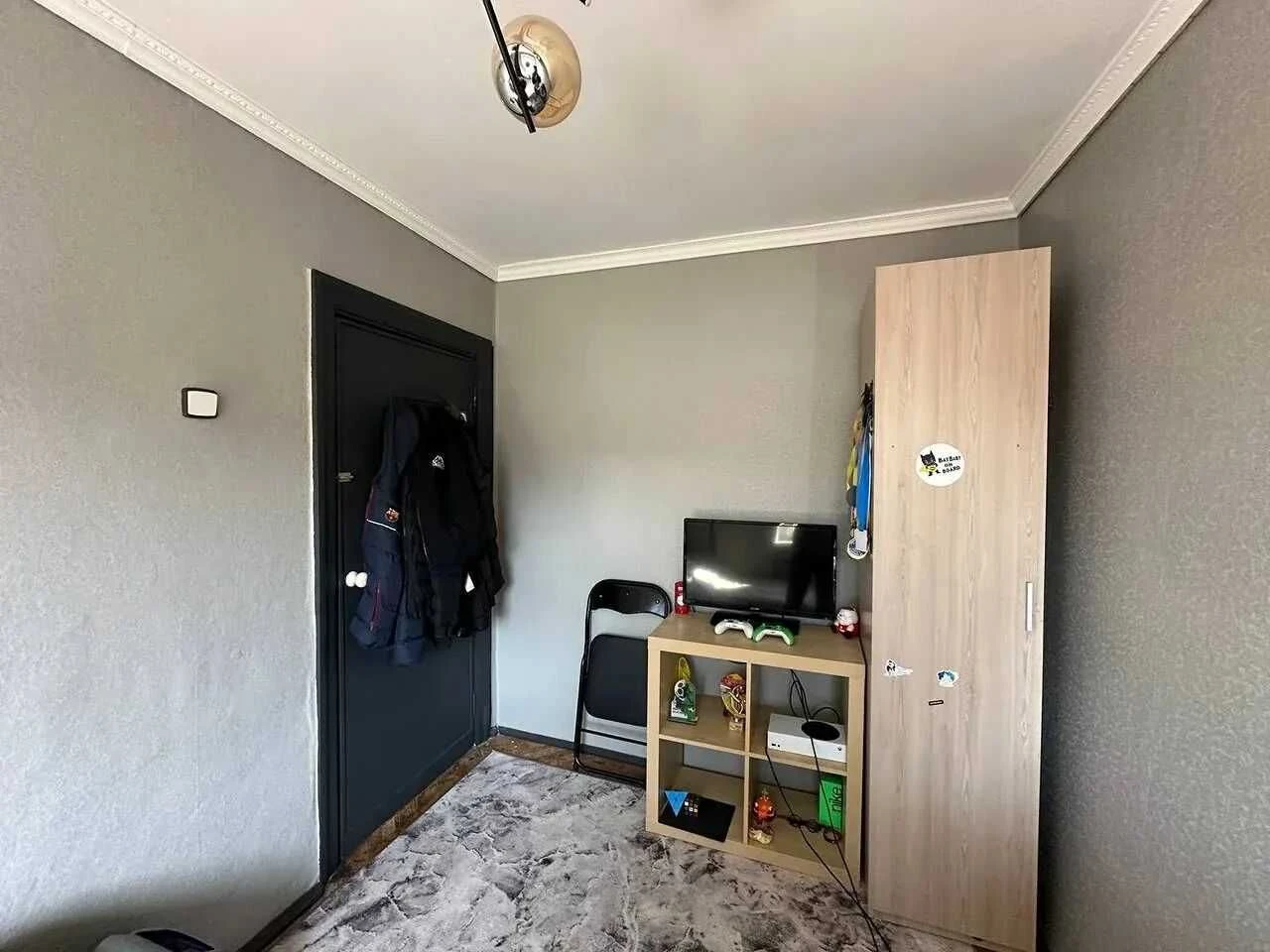 4кімнатна квартира у самому центрі ,цегляний будинок.