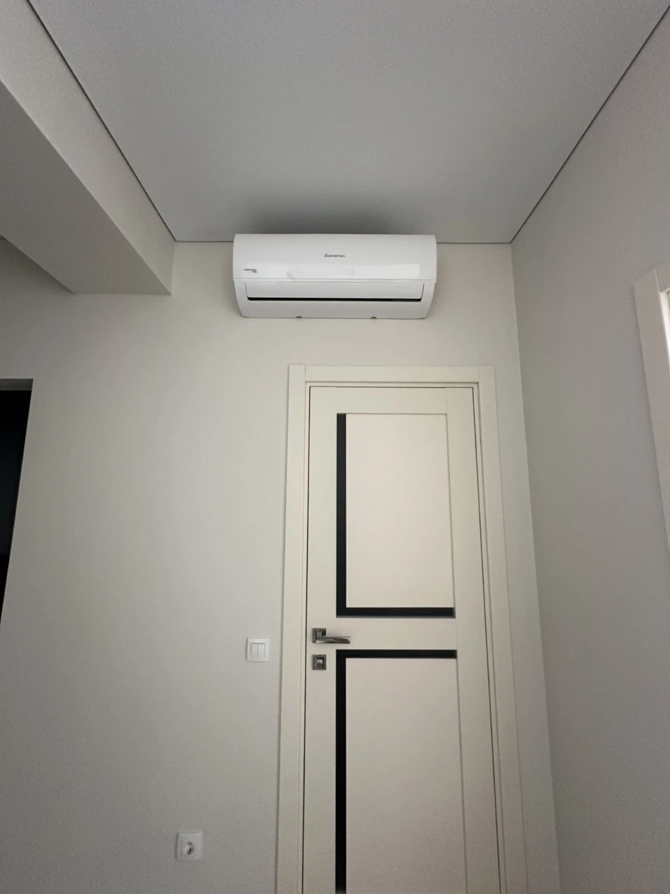 Продається 2 кімн. Кв. Вул. БОГОМОЛЬЦЯ
