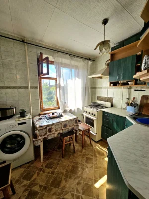 Продаж 2х.кімнатної квартири.Зупинка Продмаш.